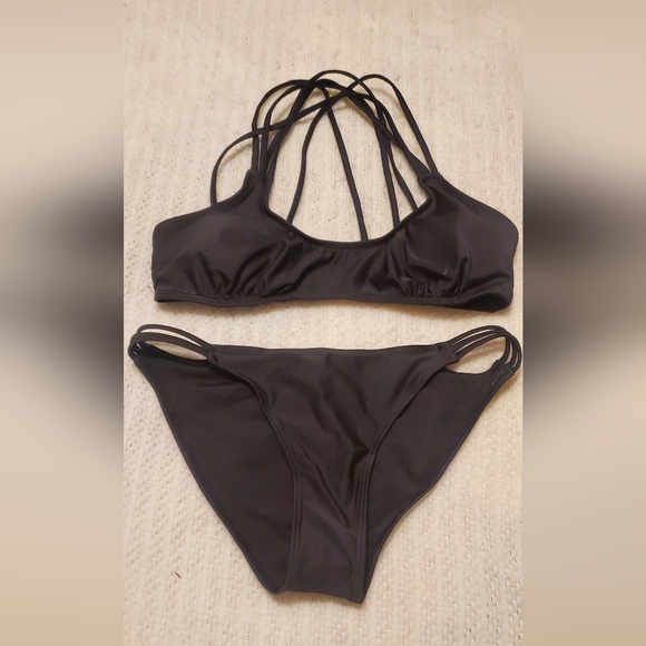 NWOT Black Bikini medium - Picture 1 of 3